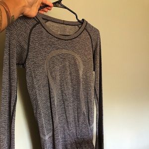 LULULEMON LONG SLEEVE